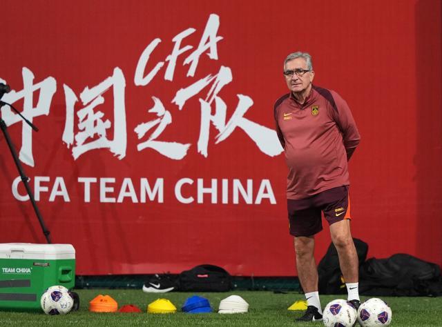 PP电子(中国)-伊万稳字当头拒临战大变阵 继续442？国足重在纠错